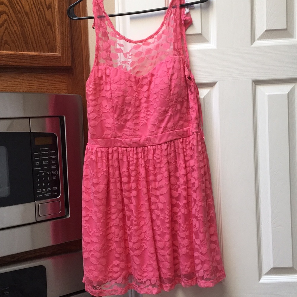 Lace pink mini dress